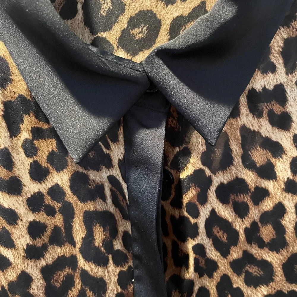 Micheal Kors leopard blouse - Picture 4 of 5